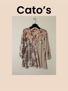 Cato’s Roll Tap Sleeve Surplice Blouse Size 18/20 NWOT